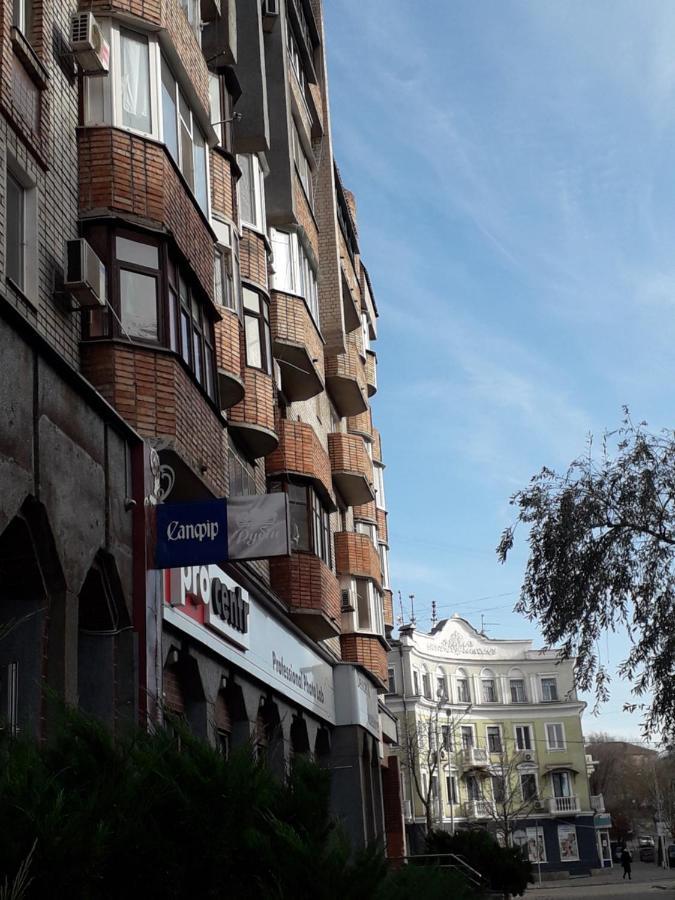 Апартаменты На Проспекте Почтовый Kryvyj Rih Eksteriør billede